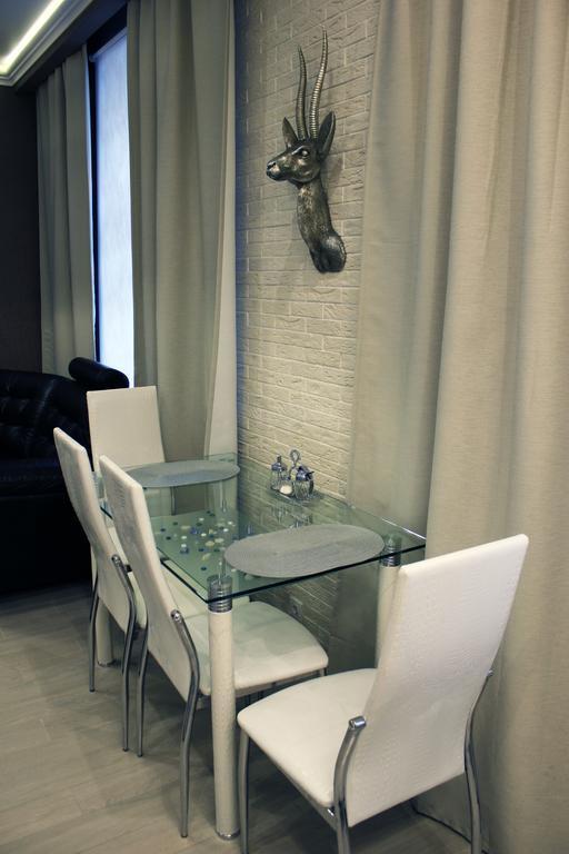 Swedish Apartment At Romanovskaia 22 Minsk Bagian luar foto